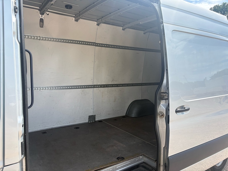 Mercedes-Benz 315 2.0 CDI Progressive L3 PANEL VAN - SILVER