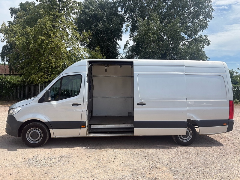 Mercedes-Benz 315 2.0 CDI Progressive L3 PANEL VAN - SILVER