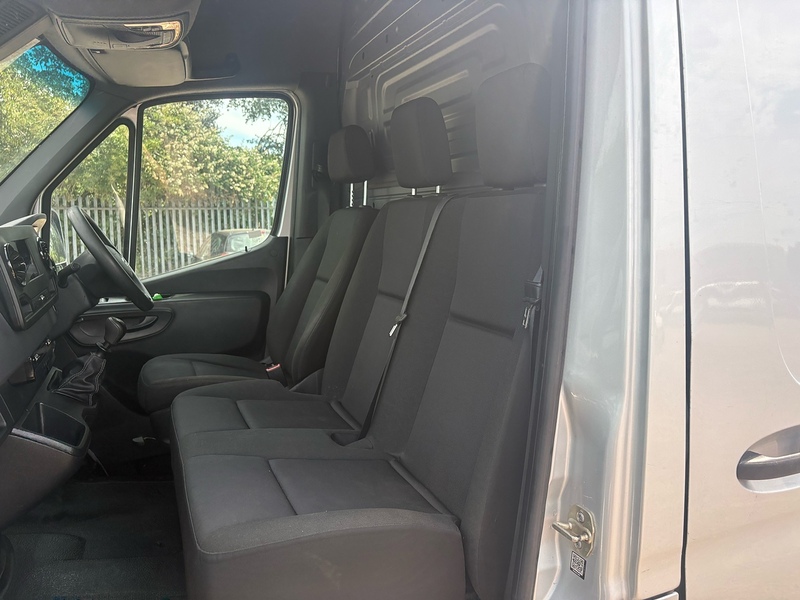 Mercedes-Benz 315 2.0 CDI Progressive L3 PANEL VAN - SILVER