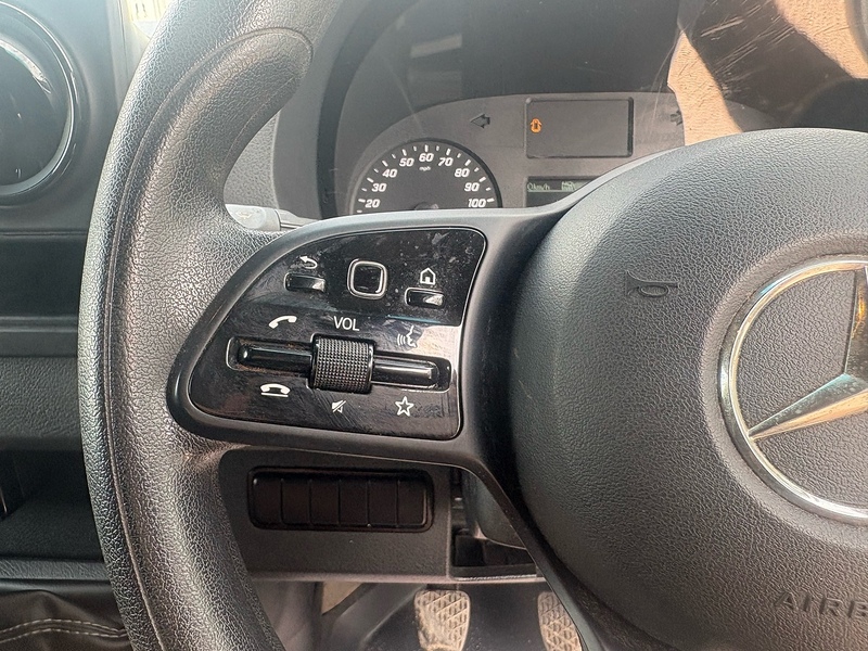 Mercedes-Benz 315 2.0 CDI Progressive L3 PANEL VAN - SILVER