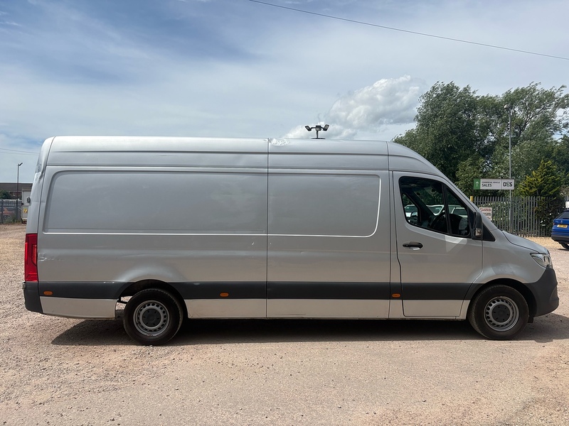 Mercedes-Benz 315 2.0 CDI Progressive L3 PANEL VAN - SILVER