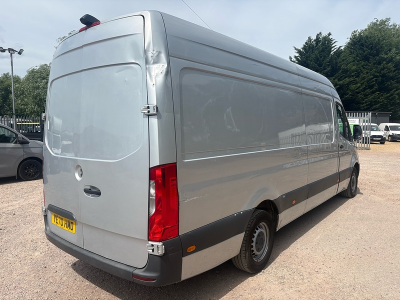 Mercedes-Benz 315 2.0 CDI Progressive L3 PANEL VAN - SILVER