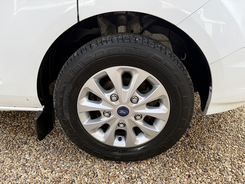 Ford 300 2.0 Ecoblue Limited L1 H1 SWB PANEL VAN - WHITE