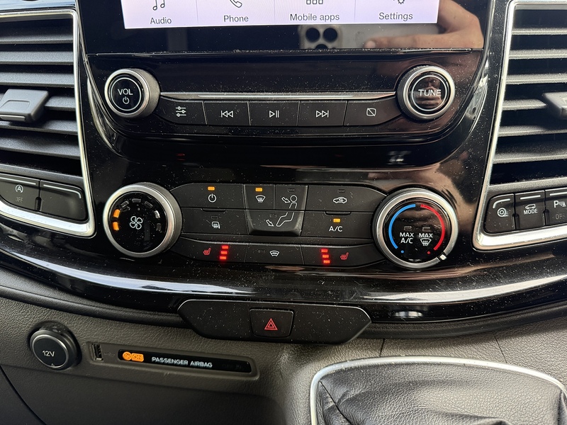 Ford 300 2.0 Ecoblue Limited L1 H1 SWB PANEL VAN - WHITE