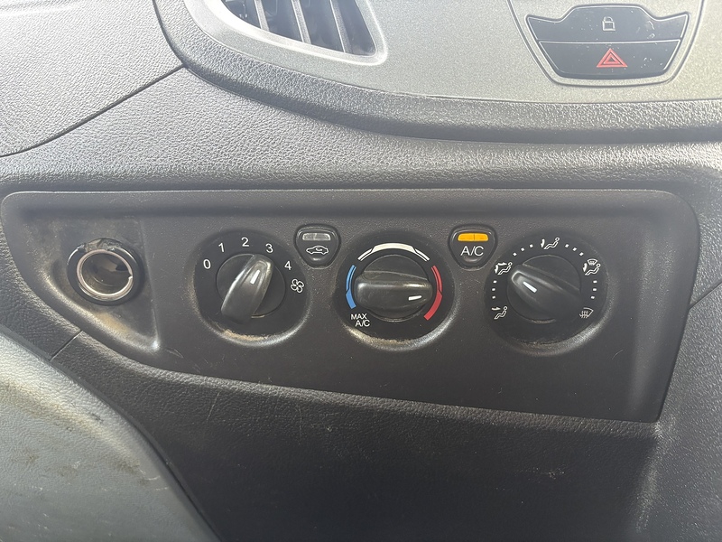 Ford 470 2.0 170bhp EcoBlue RWD L4 XLWB DROPSIDE (DRW) 2.0 4dr Dropside Manual Diesel