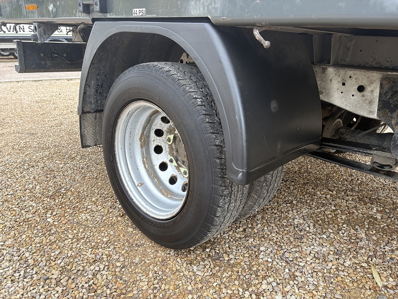 Ford 470 2.0 170bhp EcoBlue RWD L4 XLWB DROPSIDE (DRW) 2.0 4dr Dropside Manual Diesel