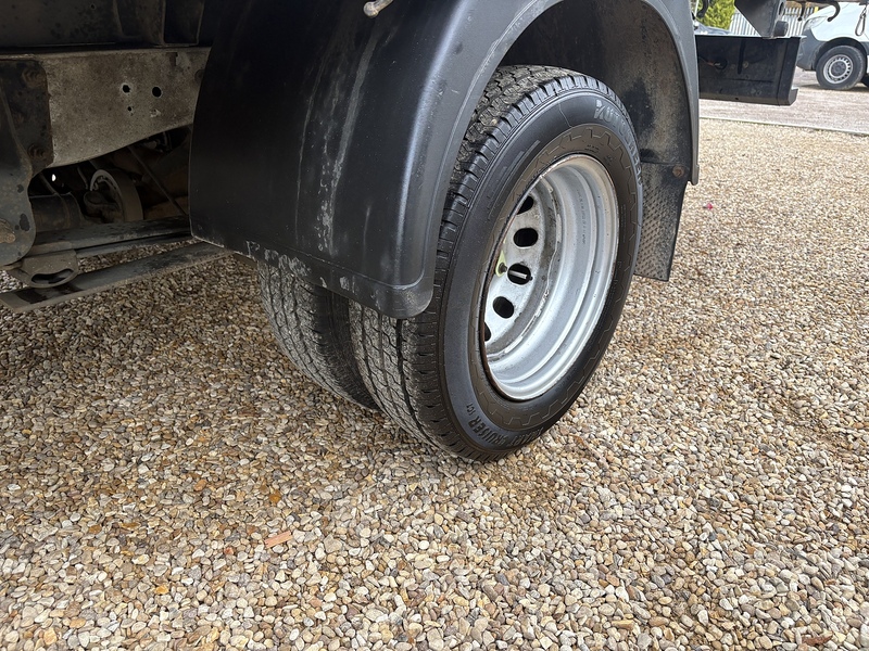 Ford 470 2.0 170bhp EcoBlue RWD L4 XLWB DROPSIDE (DRW) 2.0 4dr Dropside Manual Diesel