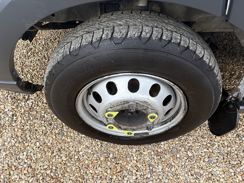 Ford 470 2.0 170bhp EcoBlue RWD L4 XLWB DROPSIDE (DRW) 2.0 4dr Dropside Manual Diesel