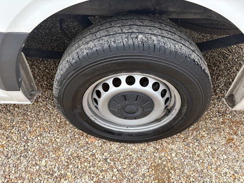 Volkswagen 2.0 TDI CR35 Trendline Panel Van 5dr Diesel Manual RWD MWB Euro 6 (s/s) (177 ps)