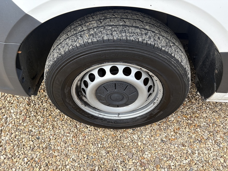 Volkswagen 2.0 TDI CR35 Trendline Panel Van 5dr Diesel Manual RWD MWB Euro 6 (s/s) (177 ps)