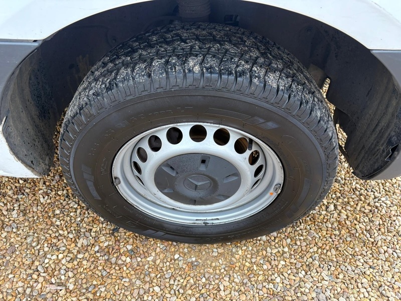 Mercedes-Benz 315 2.0 CDI Progressive L3 LWB DROPSIDE - WHITE