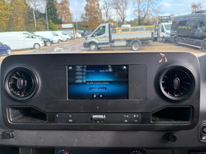 Mercedes-Benz 315 2.0 CDI Progressive L3 LWB DROPSIDE - WHITE