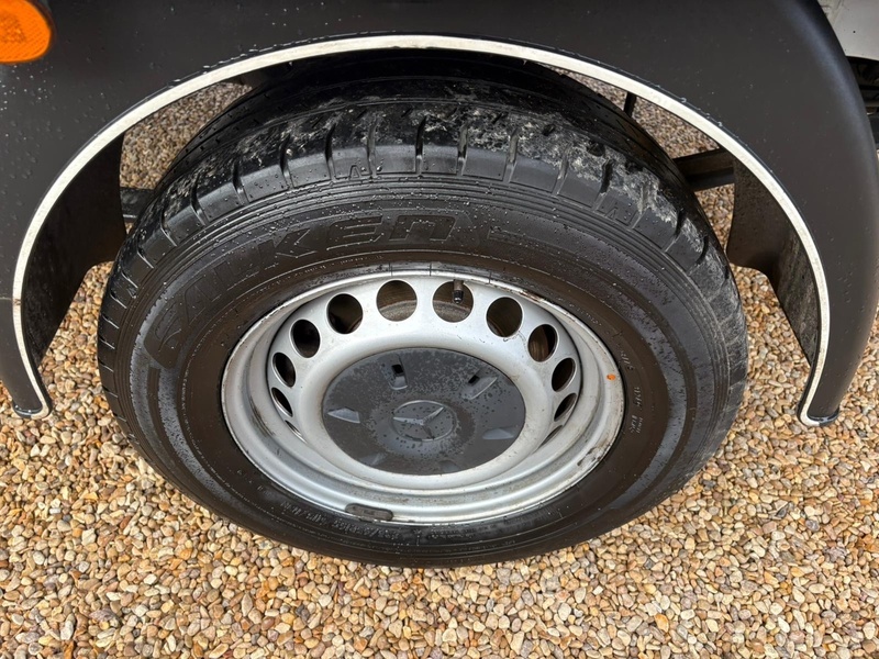 Mercedes-Benz 315 2.0 CDI Progressive L3 LWB DROPSIDE - WHITE