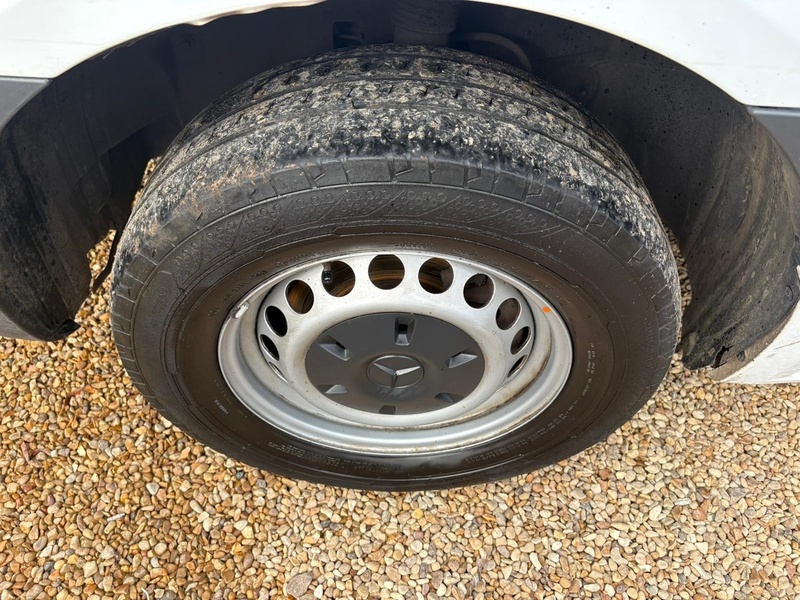 Mercedes-Benz 315 2.0 CDI Progressive L3 LWB DROPSIDE - WHITE