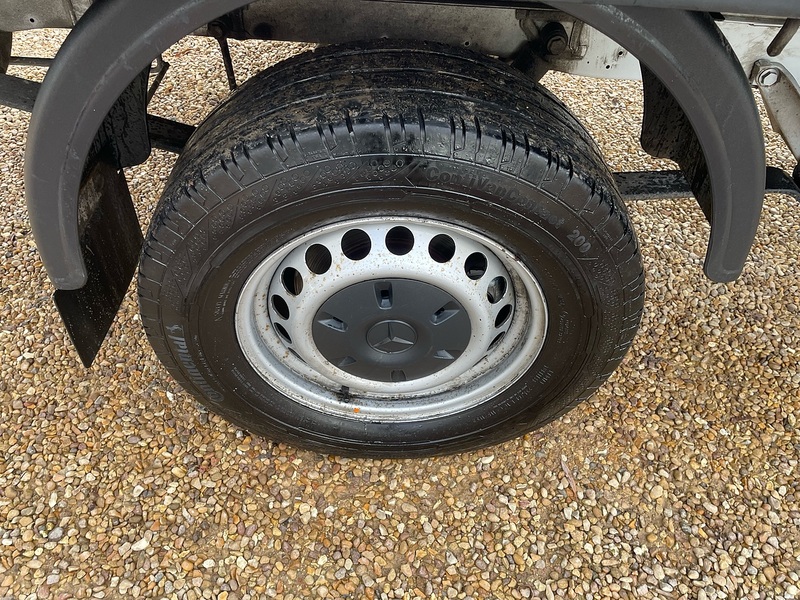 Mercedes-Benz 315 2.0 CDI Progressive L3 LWB 14ft DROPSIDE - AUTOMATIC