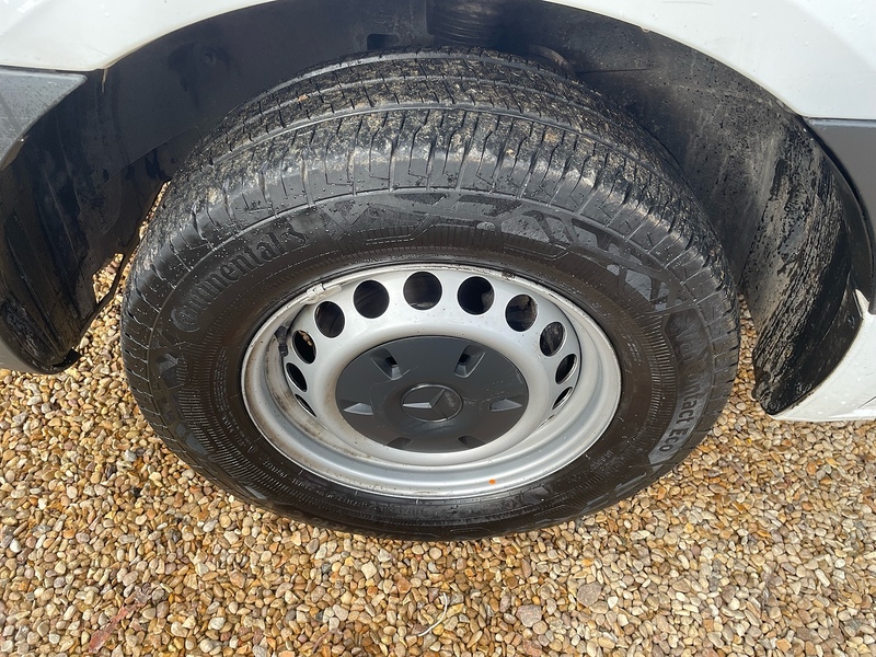 Mercedes-Benz 315 2.0 CDI Progressive L3 LWB 14ft DROPSIDE - AUTOMATIC