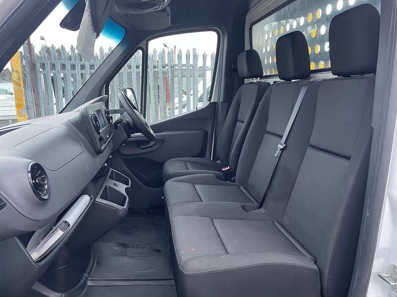 Mercedes-Benz 315 2.0 CDI Progressive L3 LWB 14ft DROPSIDE - AUTOMATIC