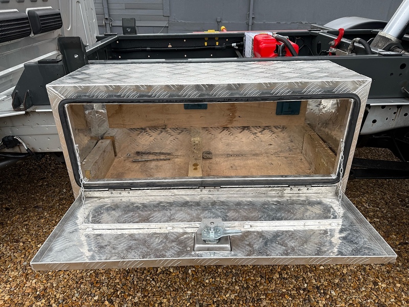 Ford 350 2.0 EcoBlue Leader MWB SINGLE CAB TIPPER - SILVER