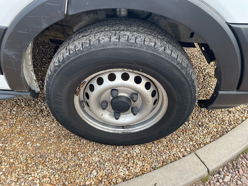 Ford 350 2.0 EcoBlue Leader L4 XLWB DROPSIDE - WHITE