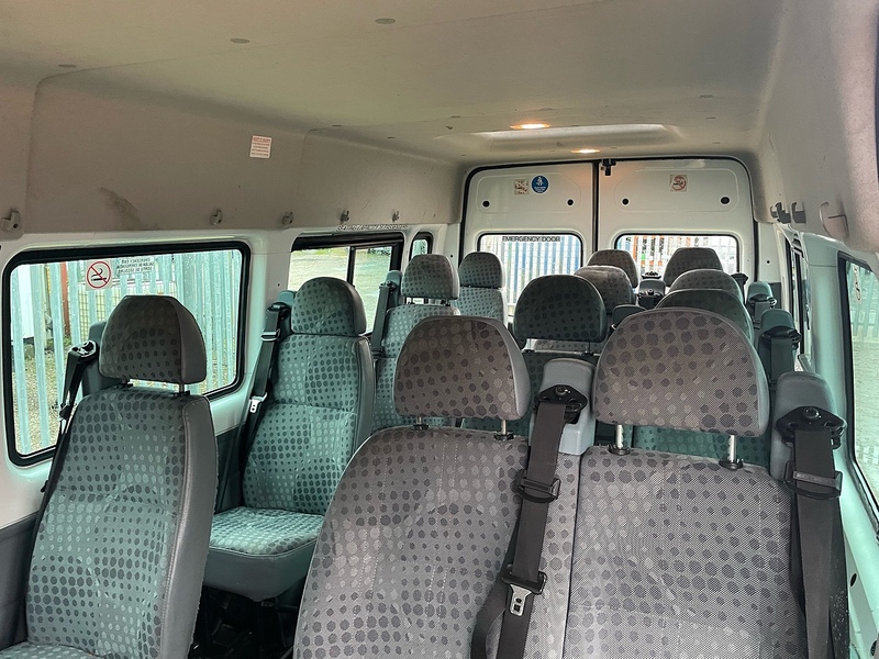 Ford TDCi 430 2.2 L4 XLWB MINIBUS - 17 SEATS