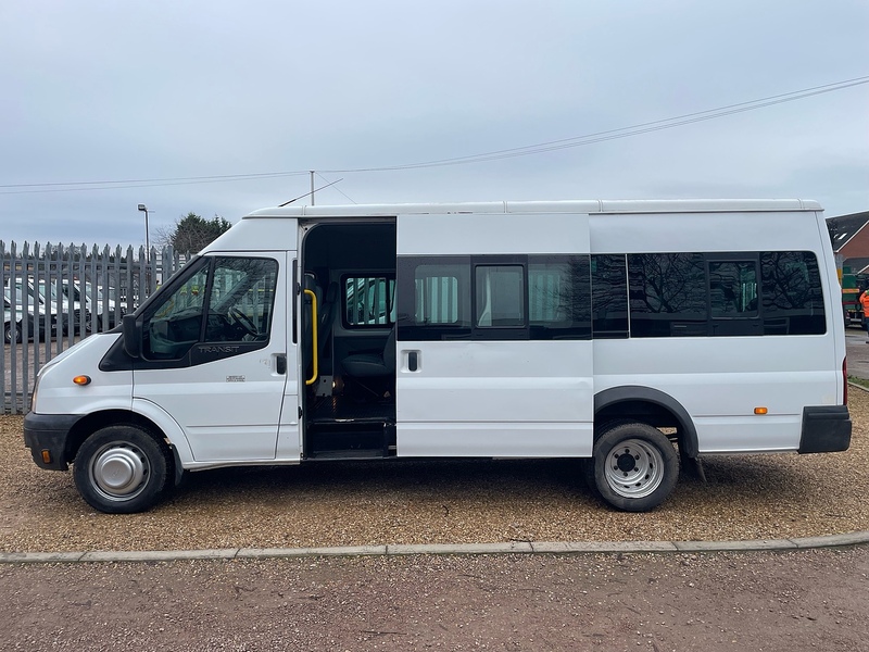 Ford TDCi 430 2.2 L4 XLWB MINIBUS - 17 SEATS
