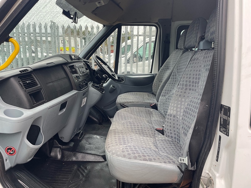 Ford TDCi 430 2.2 L4 XLWB MINIBUS - 17 SEATS