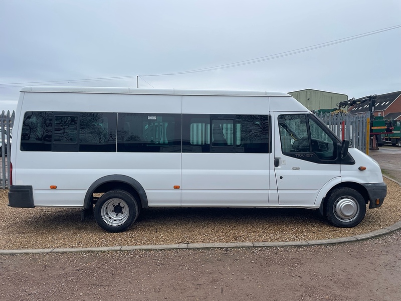 Ford TDCi 430 2.2 L4 XLWB MINIBUS - 17 SEATS