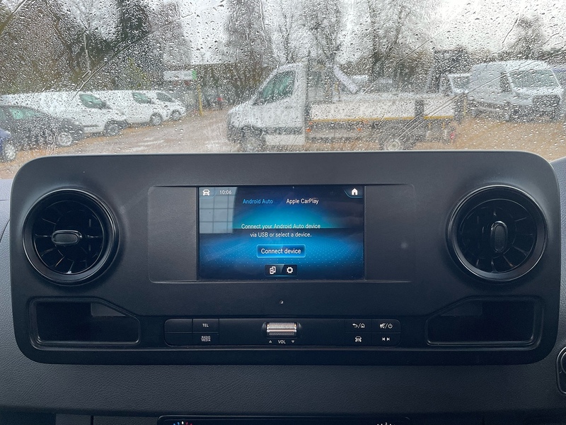 Mercedes-Benz 315 2.0 CDI Progressive L3 LWB 14FT DROPSIDE TAIL LIFT