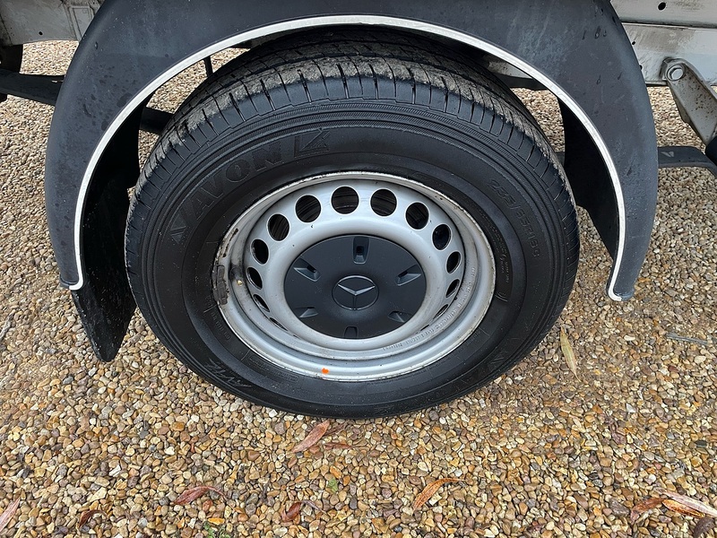 Mercedes-Benz 315 2.0 CDI Progressive L3 LWB 14FT DROPSIDE TAIL LIFT