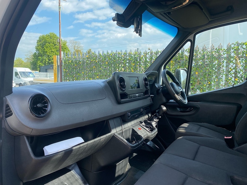Mercedes-Benz 315 2.0 CDI Progressive L3 LWB 14FT DROPSIDE TAIL LIFT