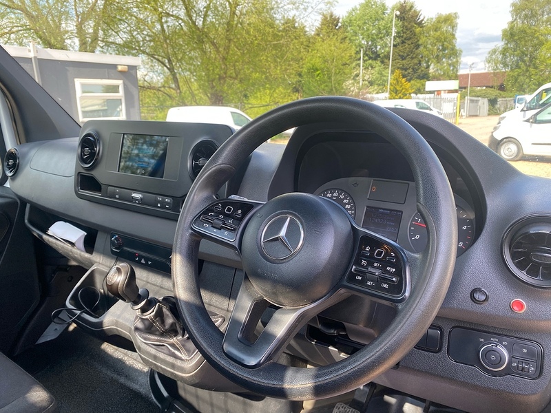 Mercedes-Benz 315 2.0 CDI Progressive L3 LWB 14FT DROPSIDE TAIL LIFT