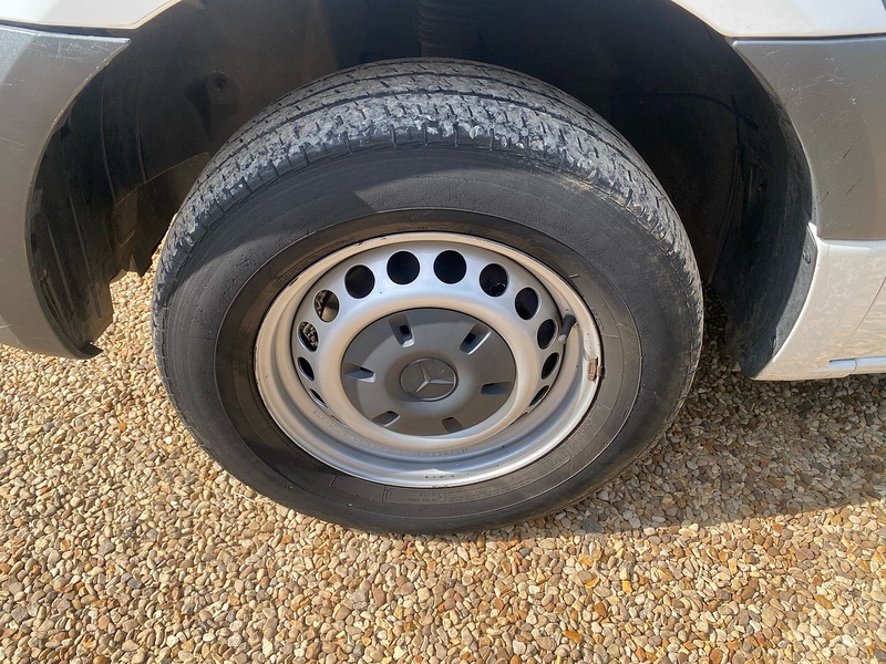 Mercedes-Benz 315 2.0 CDI Progressive L3 LWB 14FT DROPSIDE TAIL LIFT