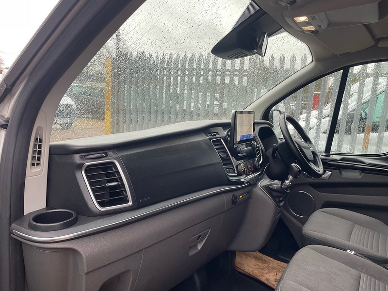 Ford 320 2.0 EcoBlue MHEV Titanium 9 SEAT MPV LWB MINIBUS