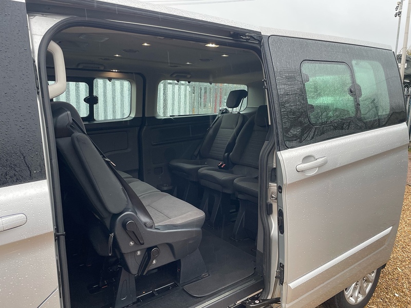 Ford 320 2.0 EcoBlue MHEV Titanium 9 SEAT MPV LWB MINIBUS