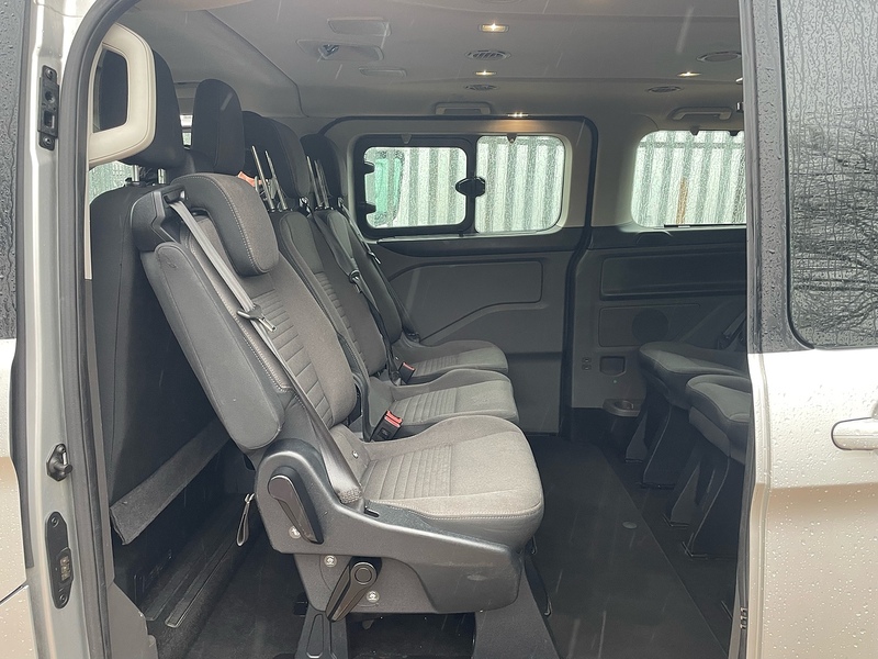 Ford 320 2.0 EcoBlue MHEV Titanium 9 SEAT MPV LWB MINIBUS