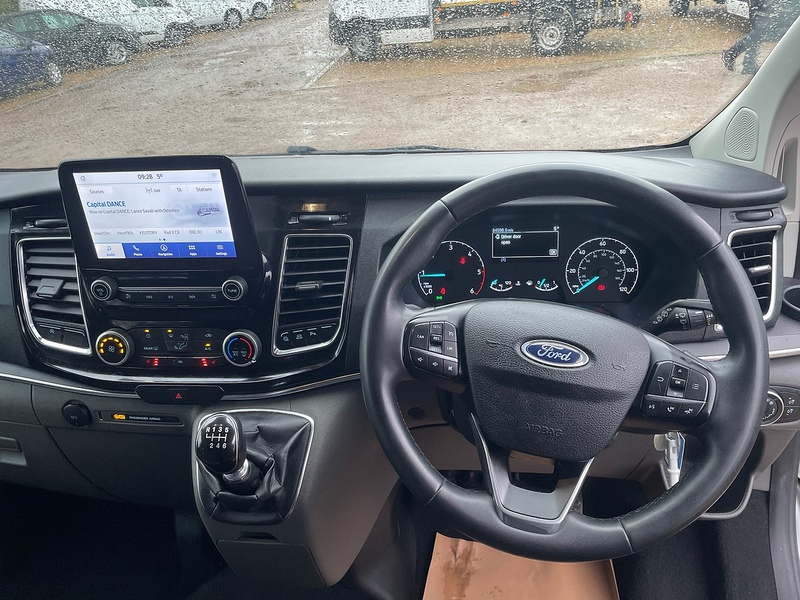 Ford 320 2.0 EcoBlue MHEV Titanium 9 SEAT MPV LWB MINIBUS