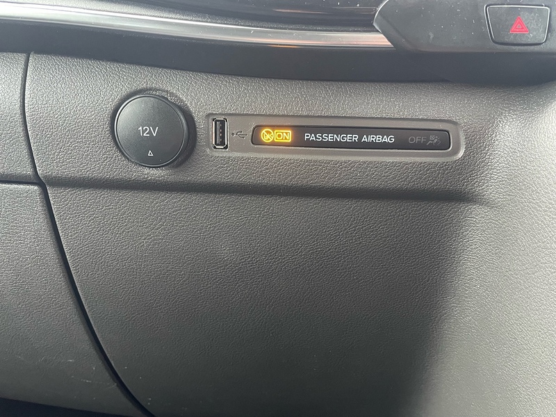 Ford 320 2.0 EcoBlue MHEV Titanium 9 SEAT MPV LWB MINIBUS