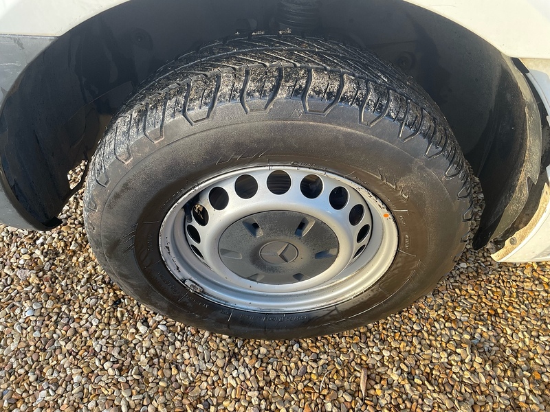 Mercedes-Benz 315 2.0 CDI Progressive L3 LWB DROPSIDE - WHITE