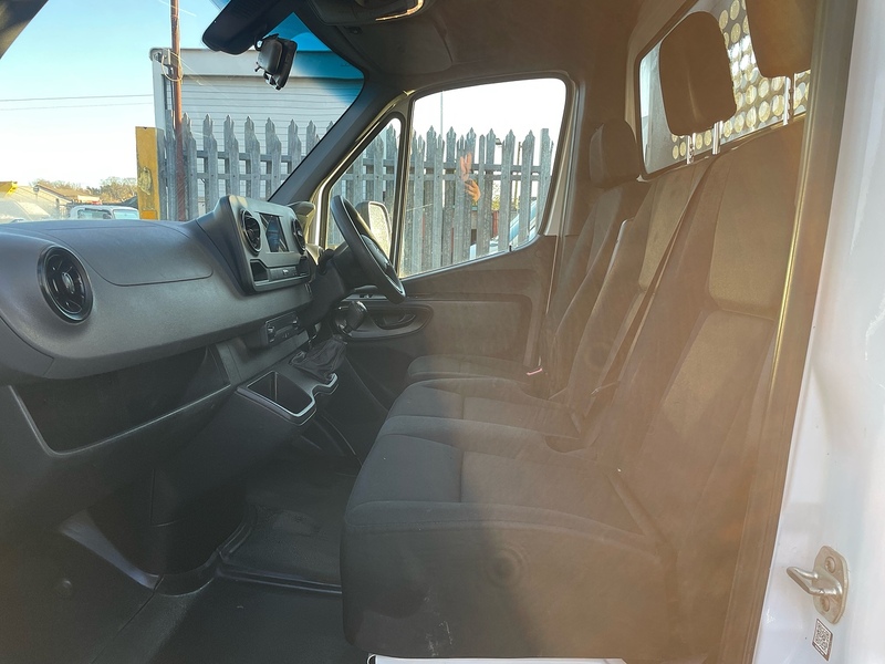 Mercedes-Benz 315 2.0 CDI Progressive L3 LWB DROPSIDE - WHITE