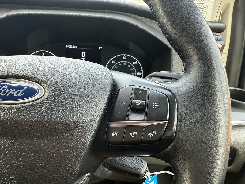 Ford 320 2.0 EcoBlue Titanium 9 SEAT MPV LWB MINIBUS