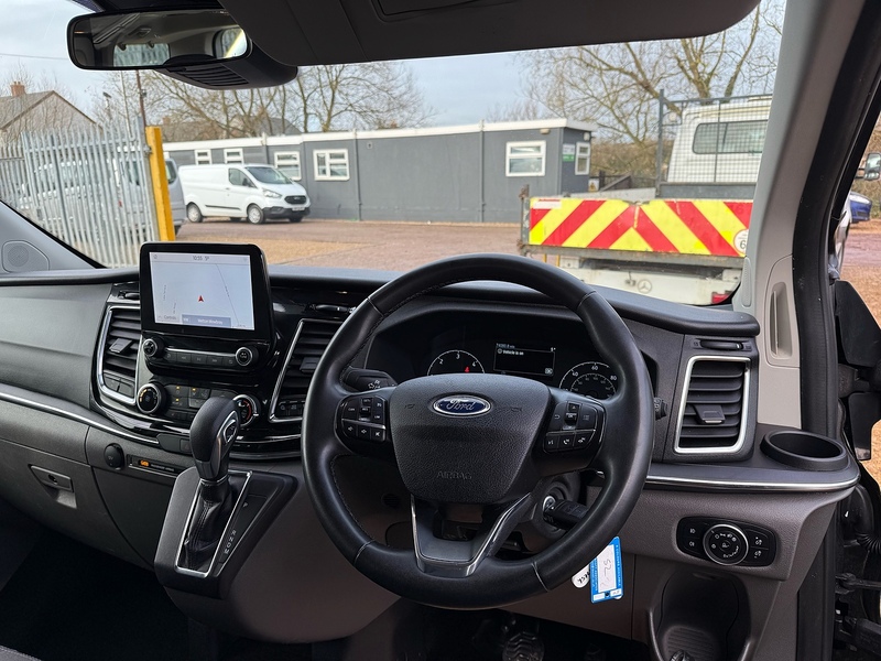 Ford 320 2.0 EcoBlue Titanium 9 SEAT MPV LWB MINIBUS