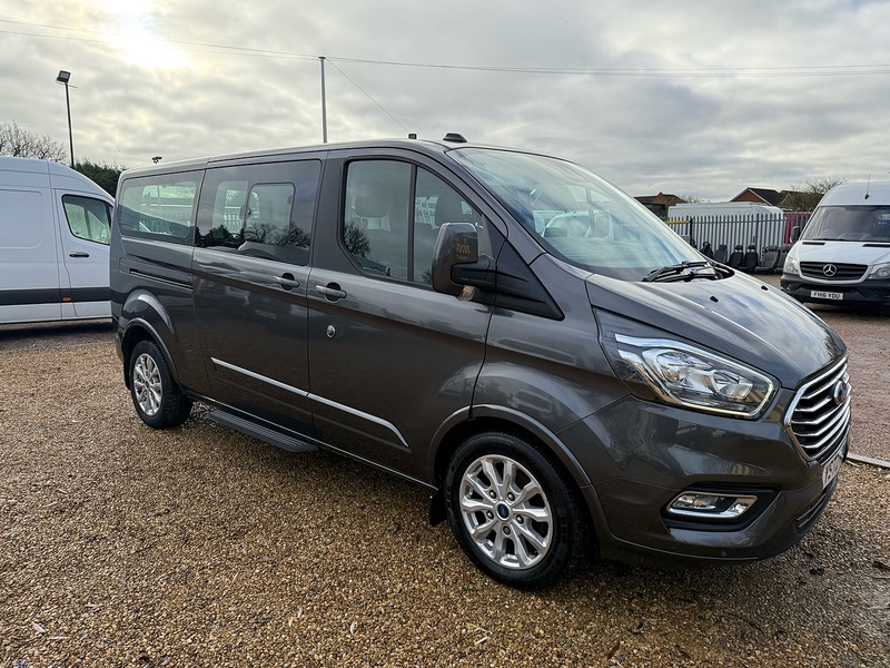 Ford 320 2.0 EcoBlue Titanium 9 SEAT MPV LWB MINIBUS