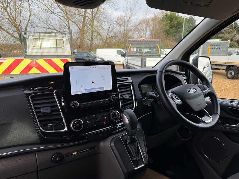 Ford 320 2.0 EcoBlue Titanium 9 SEAT MPV LWB MINIBUS