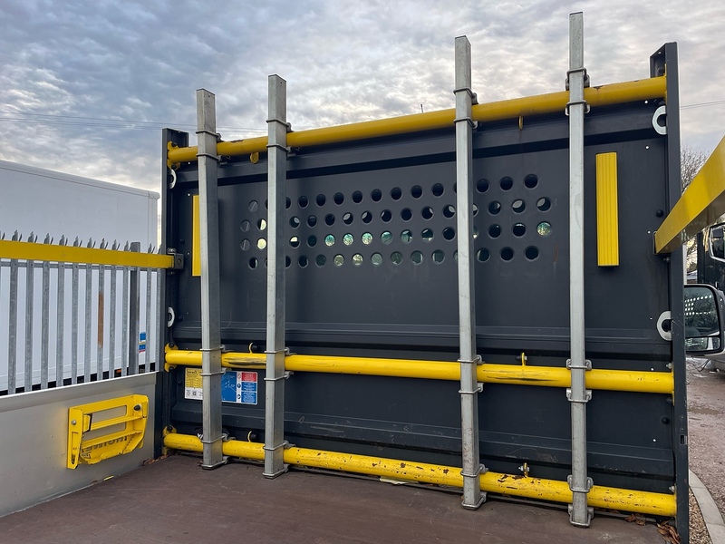 Mercedes-Benz 315 2.0 CDI Progressive L3 LWB 14ft DROPSIDE