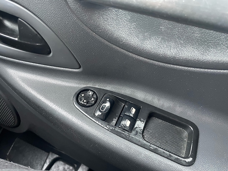 Peugeot 1.6 HDi Professional L1 SWB PANEL VAN - WHITE