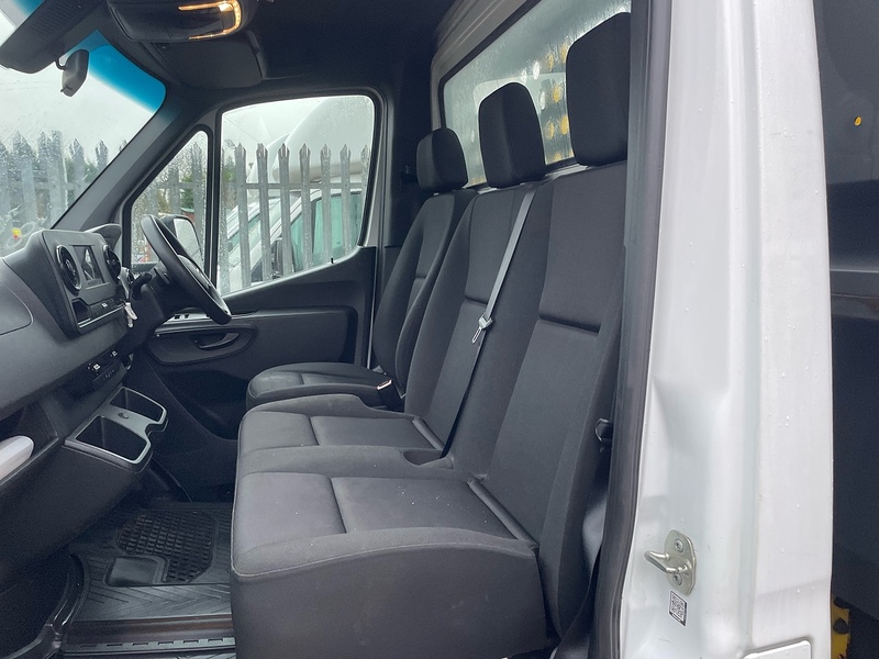 Mercedes-Benz 315 2.0 CDI Progressive L3 LWB 14FT DROPSIDE