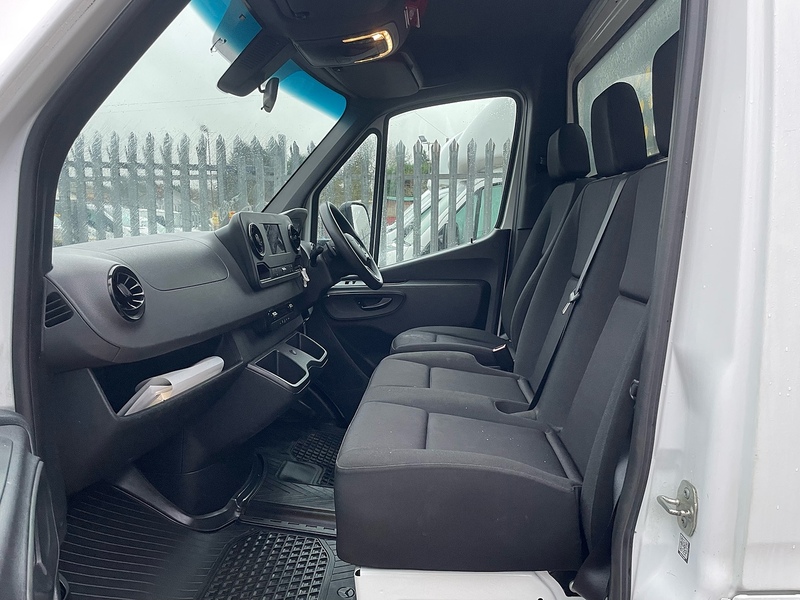 Mercedes-Benz 315 2.0 CDI Progressive L3 LWB 14FT DROPSIDE