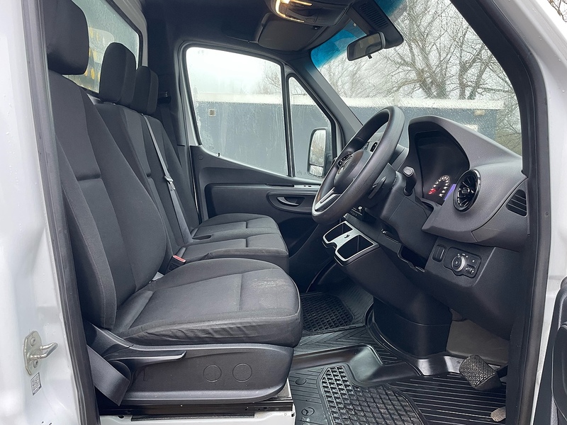 Mercedes-Benz 315 2.0 CDI Progressive L3 LWB 14FT DROPSIDE