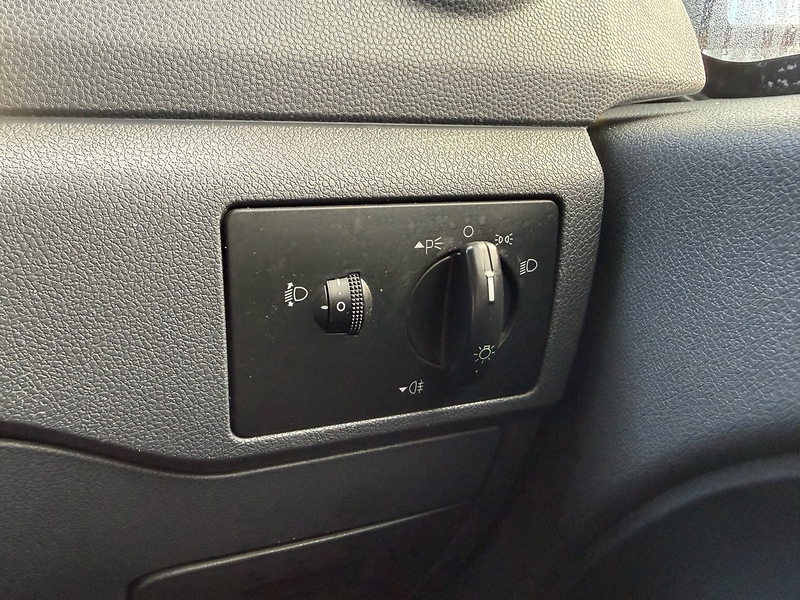 Ford TDCi T200 1.8 L1 H1 SWB PANEL VAN - YELLOW