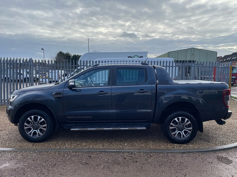 Ford 2.0 EcoBlue Wildtrak Pickup Double Cab 4dr Diesel Auto 4WD Euro 6 (s/s) (213 ps)
